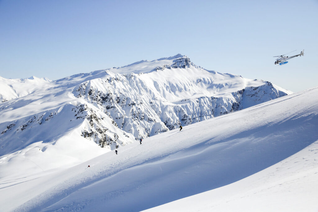 Starling Quarters Private Hotel Queenstown - Signature Experiences - Adventure - Helicopter Tours